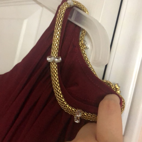 Red fancy jumpsuit - Picture 4 of 11